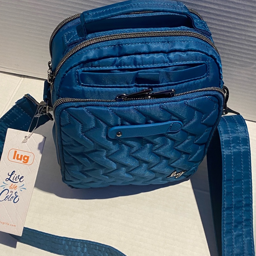 Lug Navy Quilted Messenger Bag🩵 - Picture 7 of 15